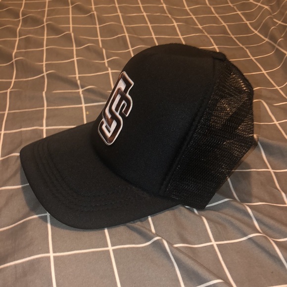 San Diego Padres Black Trucker Hat - Picture 3 of 3